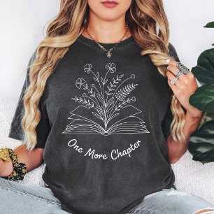Camiseta Presente Floral de Livro Mais Um Capítulo para Ama