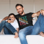 Camiseta Presente infantil ao Padre Moderno Melhor Pai da T<br><div class="desc">Este é um presente perfeito de uma criança para um pai para Dia de os pais. A design apresenta quatro faixas de cores de tipografia granulada - MELHOR PAI EVER- turquesa,  bege,  branco e vermelho.</div>