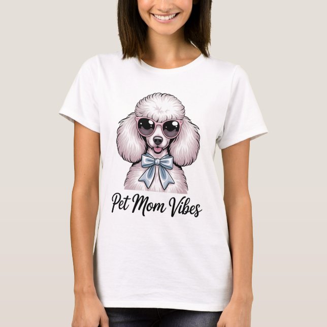 Camiseta Presente Óculos de Sol Cachorro Poodle Vibes de Mã (Frente)