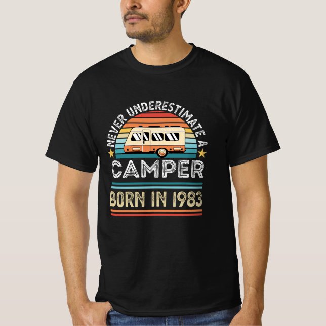 Camiseta Presente para acampamento do aniversário de 40 ano (Frente)