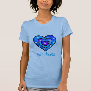 Camiseta Presentes azuis artísticas do design do coração
