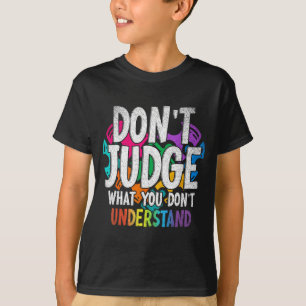 Camiseta Presentes de Conscientização do Autismo Não Julgue