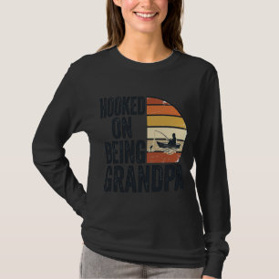 Camiseta Preso Em Ser Avô Pesca Desenho Vetorial Retro