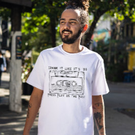 Camiseta Pressione Play no Passado – Alma Retro Estéreo dos
