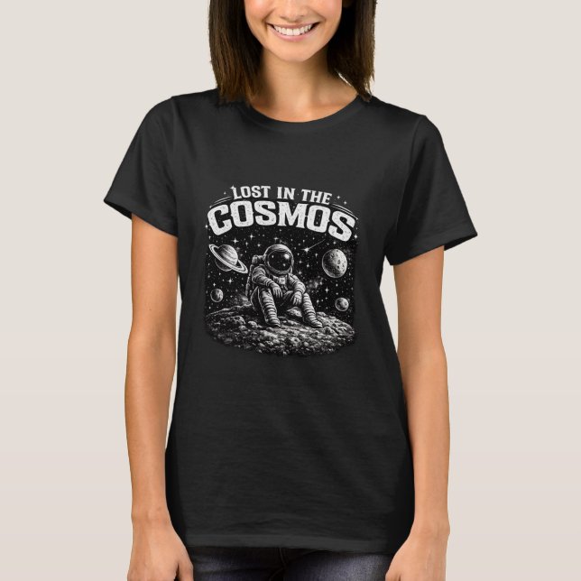 Camiseta Preta Astronauta Perdido no Cosmos (Frente)