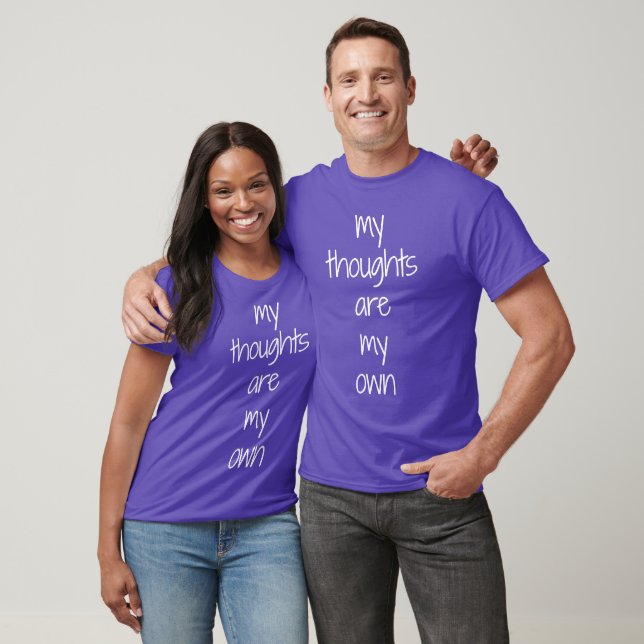Camiseta Preta Básica My Thoughts (Unissex)