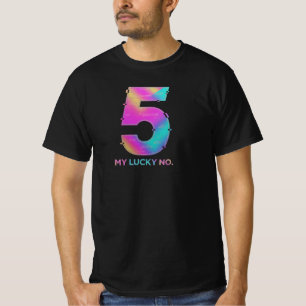 Camiseta preta com estampa do logotipo do número d