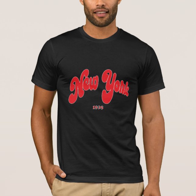 Camiseta Preta com Tipografia Vermelha do Logotipo (Frente)