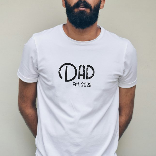 Camiseta Preta de Pai Estabelecido com Letra Grung (Criador carregado)