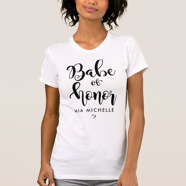 Camiseta Preta e Branca de Babe de Honra Estilosa (Frente)