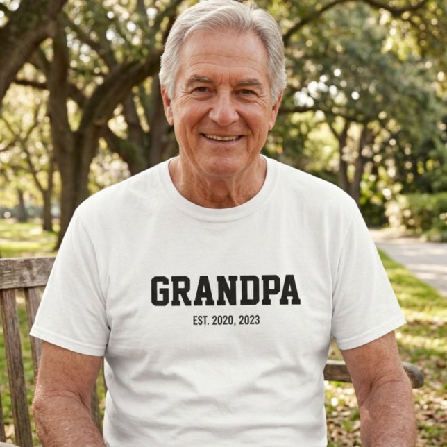 Camiseta Preta e Branca Ousada Avô Fundada (Criador carregado)