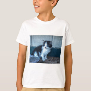 Camiseta Preto + Gatinho Branco