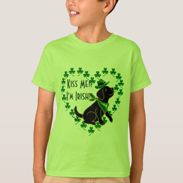 Camiseta Preto Labrador do dia de St Patrick (Frente)