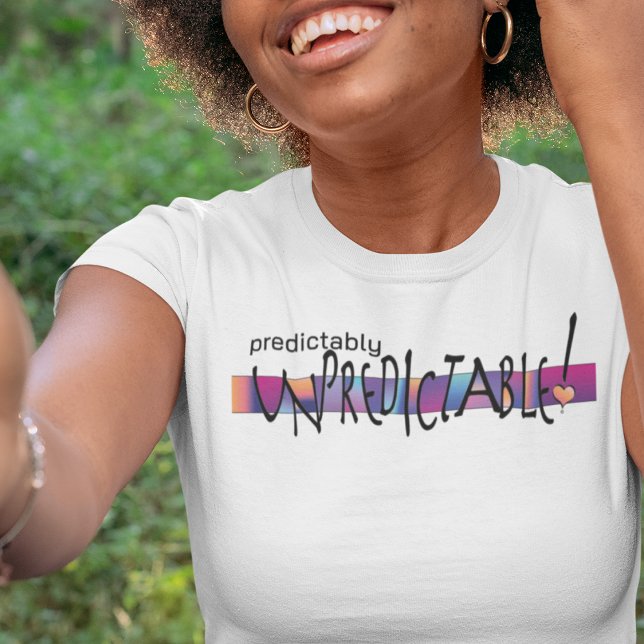 CAMISETA PREVISÍVEL E IMPREVISÍVEL COLORIDO À LUZ (Criador carregado)