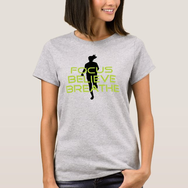 Camiseta Primavera Verde Foco Acredite em Breathe (Frente)