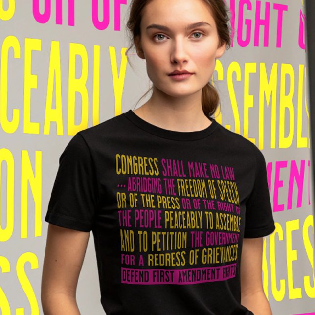Camiseta Primeira Emenda Cores Personalizadas de Manifestan (Choose different text colors, switch to other shirt types, print front and back or one side only.)
