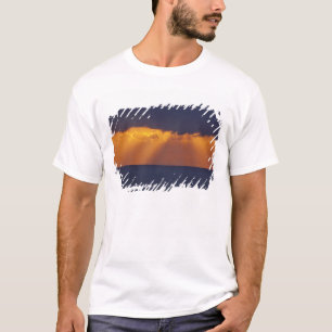 Camiseta Primeira Luz sobre o Mar de Tasmânia, Austrália