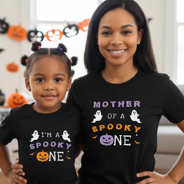 Camiseta Primeiro aniversario de Halloween Spooky, uma mãe  (Halloween 1st Birthday Spooky One Ghost Mother T-Shirt
)