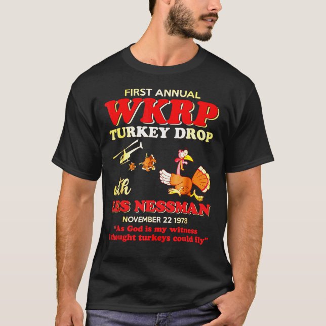 Camiseta Primeiro Ano-WKRP-Turquia-Queda-Com-Les-Nessman—T (Frente)