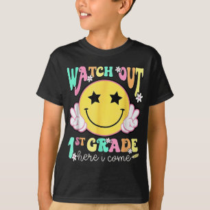 Camiseta Primeiro Dia Da Escola Assista À Série 1rua Aqui E