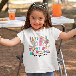 Camiseta Primeiro dia de escola colorido retrô