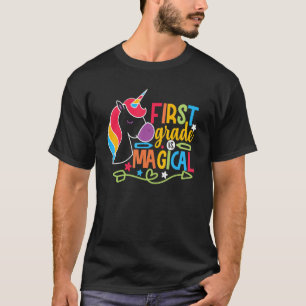 Camiseta Primeiro Grau É Magnético O Arco-Íris Do Unicórnio