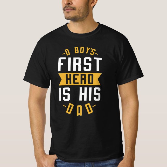 Camiseta Primeiro Herói - Padre e Filho Bond (Frente)