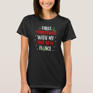 Camiseta Primeiro Natal Com Meu Novo Frio Envolvido Cou
