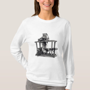 Camiseta Primeiro tear inteiramente automatizado