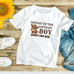 Camiseta Primeiro vaqueiro rodeio nome personalizado<br><div class="desc">Primeiro vaqueiro rodeio personalizou a família de nomes que combinava t-shirt.</div>
