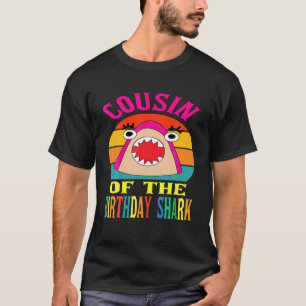 Camiseta Primo Das Raparigas De Aniversário Do Tubarão Que