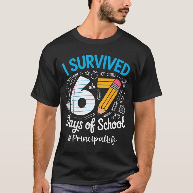 Camiseta Principal Survived 67 Days Of School Humor Design  (Frente)