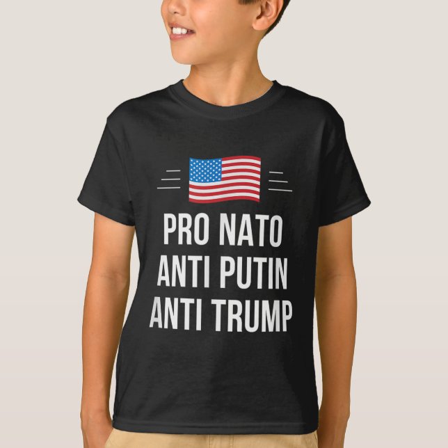 Camiseta Pro Nato - Anti-Putin - Anti-Trump -, Pequeno (Frente)
