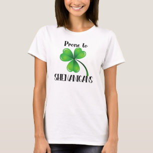 Camiseta Procure Shenanigans Shamrock Rua. Dia de Patrick