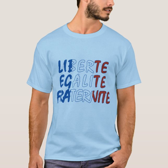 Camiseta Produtos de Liberte Egalite Fraternite (Frente)