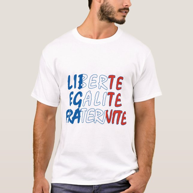 Camiseta Produtos de Liberte Egalite Fraternite (Frente)