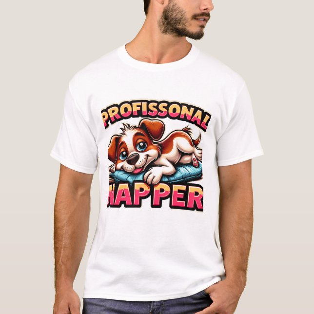 Camiseta ​"Professional Napper" Funny Puppy Dog  (Frente)