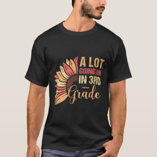 Camiseta Professor Aluno Muita Coisa Acontecendo Na Terceir