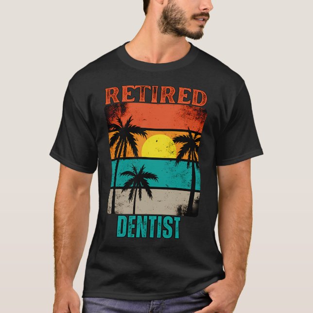 Camiseta Professor Aposentado Indo Pescar (Frente)