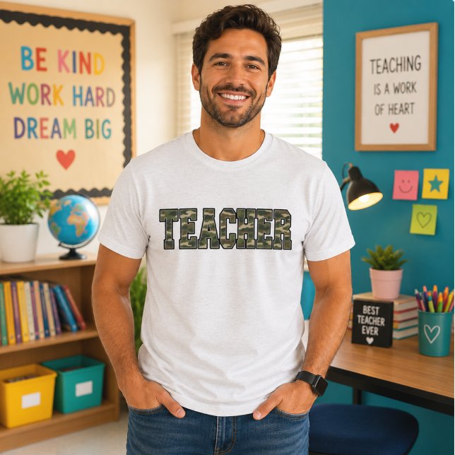 Camiseta Professor Camo Bold Letras de Coroa Verde Militar (Criador carregado)