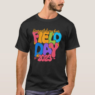 Camiseta Professor de Dia de Campo Rainbow Estou Aqui para 