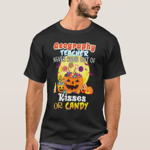 Camiseta Professor de Geografia Nunca Fica Sem Beijos Ou Ba