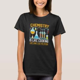 Camiseta Professor de Química é Como Cozinhar Só Não Lambe