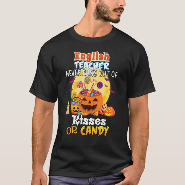 Camiseta Professor Inglês Nunca Sai De Beijos Ou Doces (Frente)