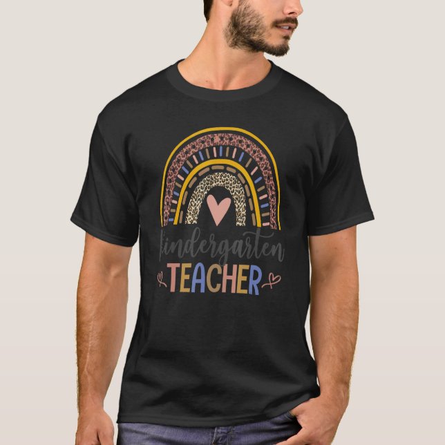 Camiseta Professor Leopard Boho Arco-Íris De Volta Para O J (Frente)