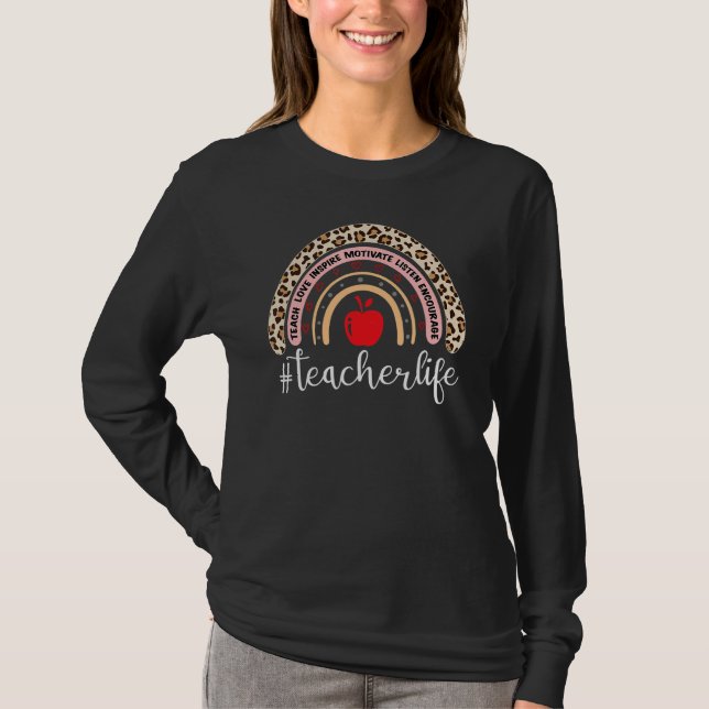 Camiseta Professor Life Leopard Boho Rainbow Teach Love Ins (Frente)