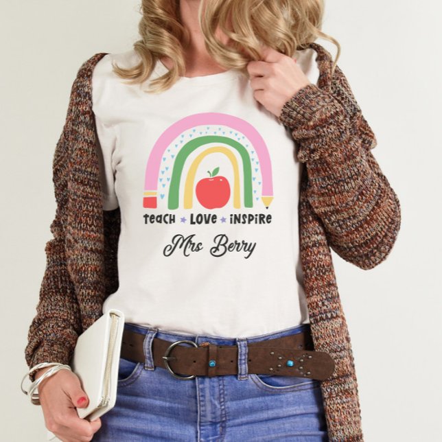 Camiseta Professor Moderno Rainbow Teach Love Inspire (Criador carregado)