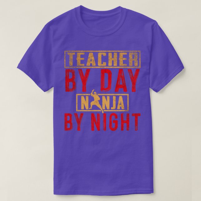 Camiseta Professor Por Dia Ninja Por Noite (Frente do Design)