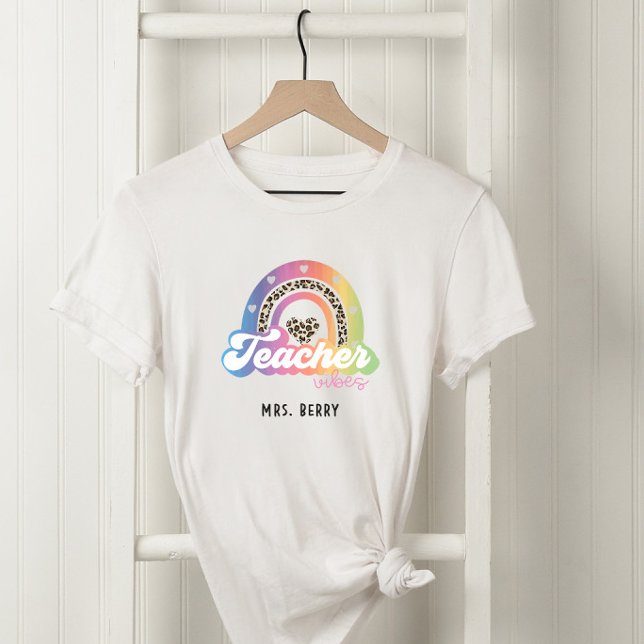 Camiseta Professor Vibes Rainbow Leopard Print (Criador carregado)