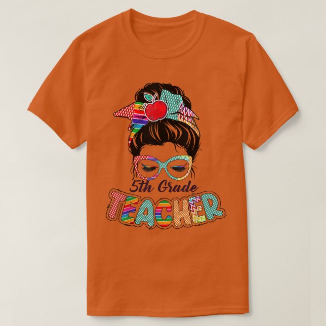 Camiseta Professora de 5 Grau Engraçado, Mulher-Cabelo-Arma (Frente do Design)